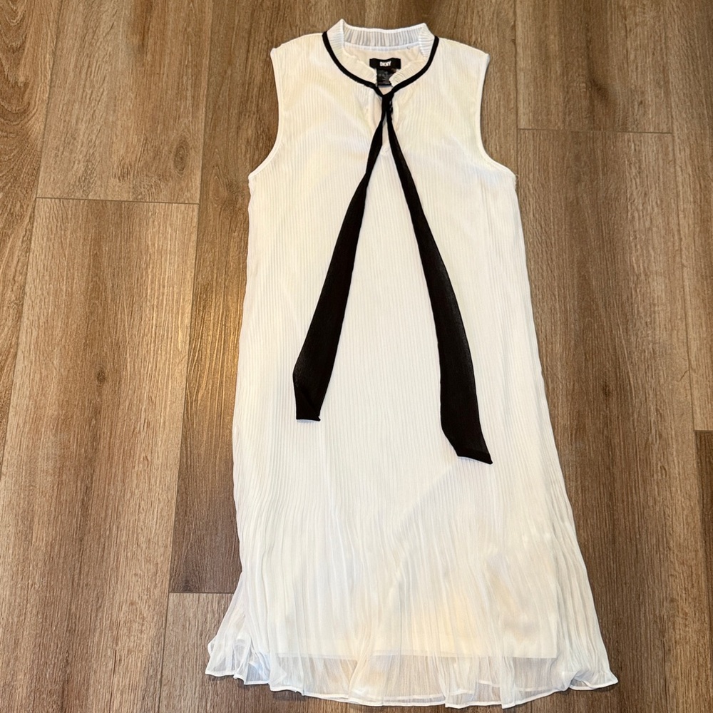 Brand new White DKNY dress, size 8